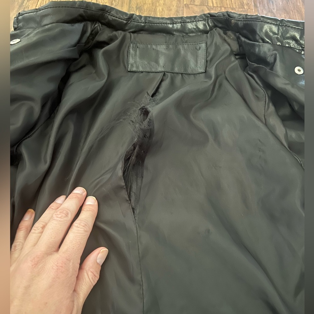 Faux leather jacket - Picture 3 of 4